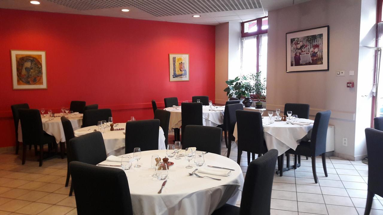 Logis Hotel Du Parc-Restaurant - Le Rouget De Lisle Lons-le-Saunier Exterior photo